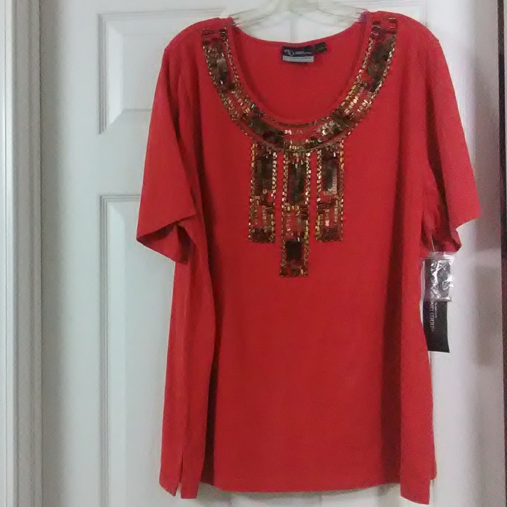 Added dimensions womens top